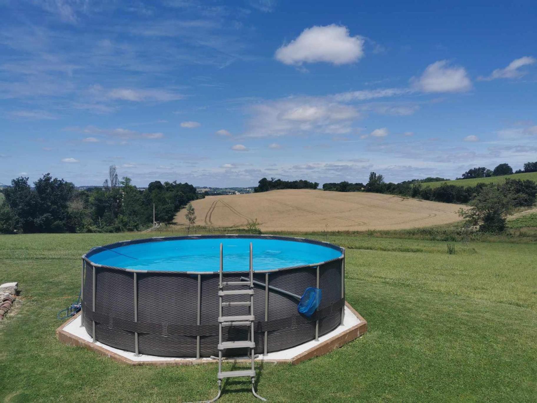 Gite La Halippe Caussens Exteriér fotografie